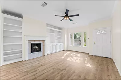 1310 E James Street #19, Baytown, TX 77520 - Photo 5