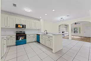 1310 E James St, Baytown, TX 77520 - Photo 7
