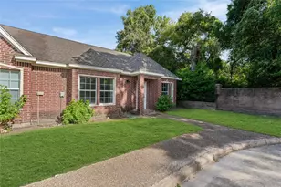 1310 E James St, Baytown, TX 77520 - Photo 3