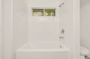 6019 Minor St, Houston, TX 77085 - Photo 15