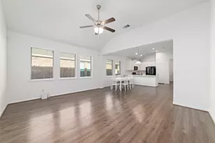2826 Painted Sunrise Trail, Houston, TX 77045 - Photo 5