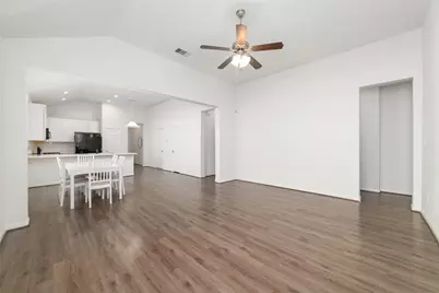 2826 Painted Sunrise Trail, Houston, TX 77045 - Photo 11