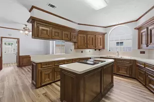 12211 Cypresswood Dr, Houston, TX 77070 - Photo 11