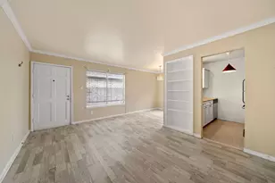 421 Emerson St, Houston, TX 77006 - Photo 1