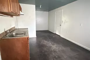 1028 Dr Martin Luther King Dr, Montgomery, TX 77356 - Photo 5