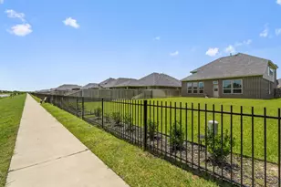 12114 Champion's Frst Dr, Mont Belvieu, TX 77535 - Photo 35