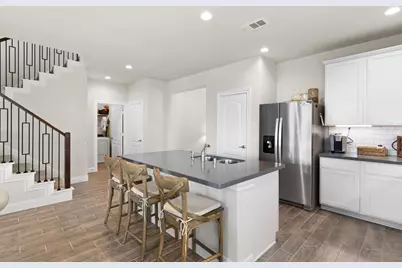 12114 Champions Forest Drive, Mont Belvieu, TX 77535 - Photo 11