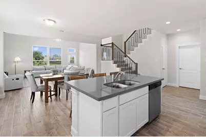 12114 Champions Forest Drive, Mont Belvieu, TX 77535 - Photo 9