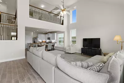 12114 Champions Forest Drive, Mont Belvieu, TX 77535 - Photo 17