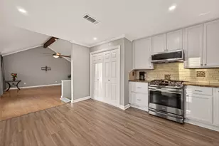 4 N Sandpiper St, La Marque, TX 77568 - Photo 13