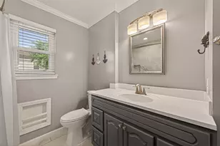 4 N Sandpiper St, La Marque, TX 77568 - Photo 23