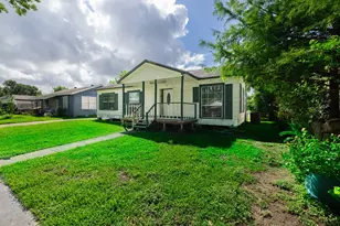 2206 Alabama St, Baytown, TX 77520 - Photo 3