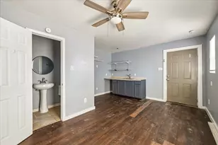 3933 Linder St, Houston, TX 77026 - Photo 9