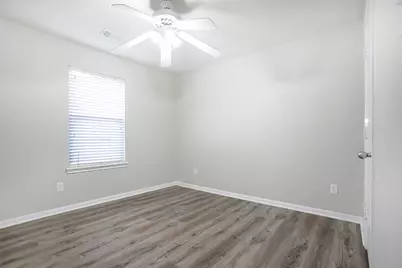 9823 Cassowary Drive, Conroe, TX 77385 - Photo 33