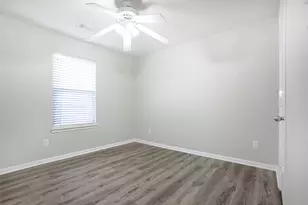 9823 Cassowary Dr, Conroe, TX 77385 - Photo 33