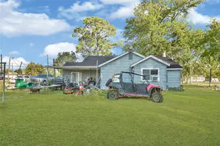2926 Massey Tompkins Rd, Baytown, TX 77521 - Photo 3