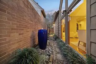 2702 S Glen Haven Blvd, Houston, TX 77025 - Photo 19