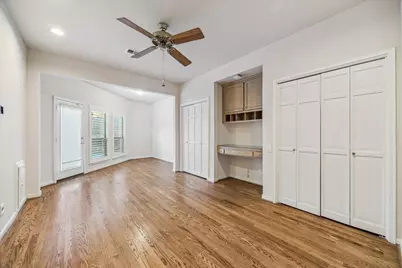 2702 S Glen Haven Boulevard, Houston, TX 77025 - Photo 13