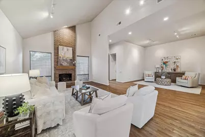 2702 S Glen Haven Boulevard, Houston, TX 77025 - Photo 5