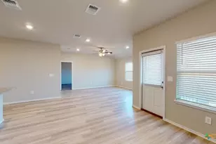 1925 Hamilton Ave, Nome, TX 77629 - Photo 7