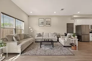 9724 Racine St, Houston, TX 77029 - Photo 3