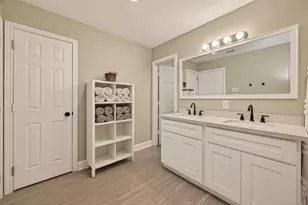 9724 Racine St, Houston, TX 77029 - Photo 23