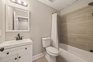 9724 Racine St, Houston, TX 77029 - Photo 13