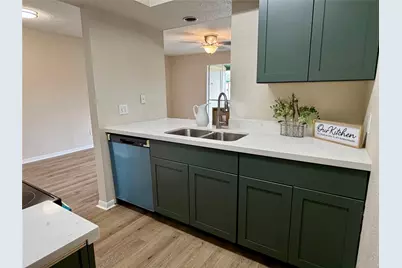 1516 Bay Area Boulevard #G6, Houston, TX 77058 - Photo 7