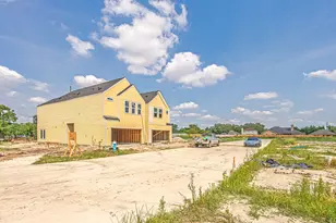 9113 Highland Northern Way St, Houston, TX 77088 - Photo 15