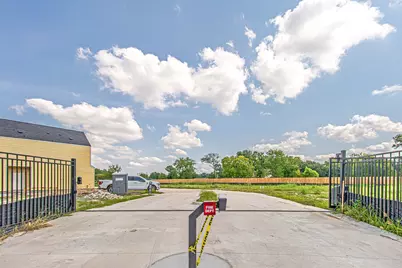 9113 Highland Northern Way Street, Houston, TX 77088 - Photo 13