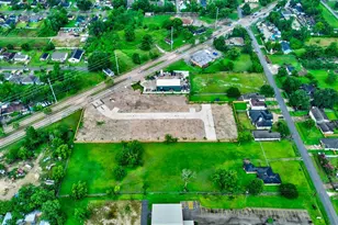 9113 Highland Northern Way St, Houston, TX 77088 - Photo 7