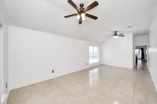 21019 Stoney Haven Dr, Katy, TX 77449 - Photo 5