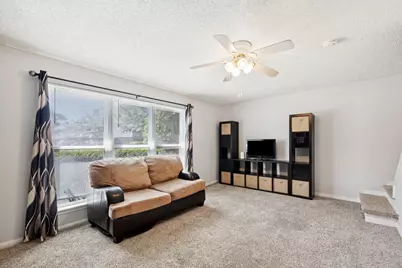 2342 Triway Lane, Houston, TX 77043 - Photo 5