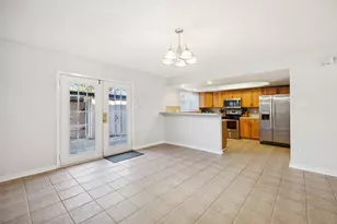 2342 Triway Ln, Houston, TX 77043 - Photo 9