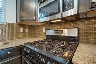 906 W 9th St, Houston, TX 77007 - Photo 17