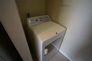 8263 Sands Point Dr, Houston, TX 77036 - Photo 7