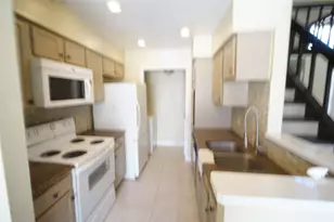 8263 Sands Point Dr, Houston, TX 77036 - Photo 3