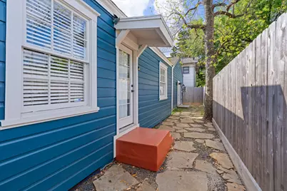 1102 Winston Street, Houston, TX 77009 - Photo 27