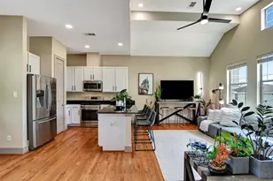 837 W 25th St, Houston, TX 77008 - Photo 11