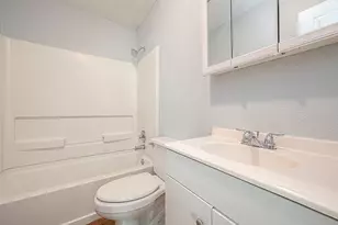 4810 Carmen St, Houston, TX 77033 - Photo 17