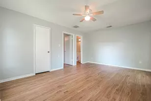 4810 Carmen St, Houston, TX 77033 - Photo 9