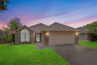 115 Lonesome Dove Drive, Navasota, TX 77868 - Photo 1