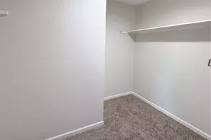 2915 Creston Dr, Houston, TX 77026 - Photo 9