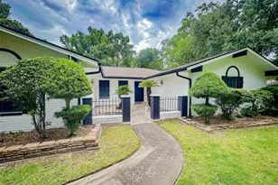 3640 Whippoorwill St, Pinehurst, TX 77630 - Photo 1