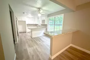 3640 Whippoorwill St, Pinehurst, TX 77630 - Photo 7
