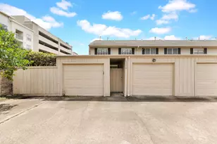 6350 Briar Rose Dr, Houston, TX 77057 - Photo 17