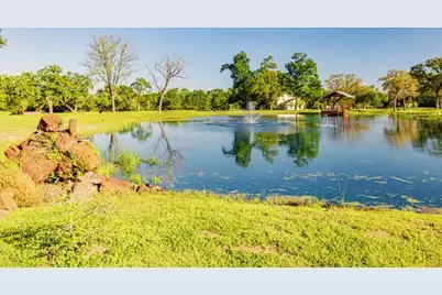 601 E Collard Street, Madisonville, TX 77864 - Photo 7