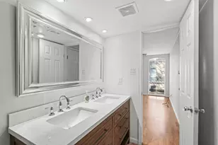 4637 Wild Indigo St, Houston, TX 77027 - Photo 21