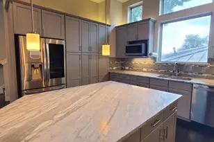 2422 Maufferd St, Houston, TX 77009 - Photo 11