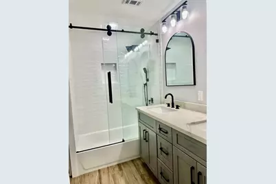 10615 Piping Rock Lane, Houston, TX 77042 - Photo 11